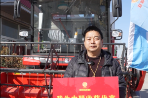 “梁山好汉”曹贵安：连收两千三百亩，新疆-9“嘎嘎猛”！