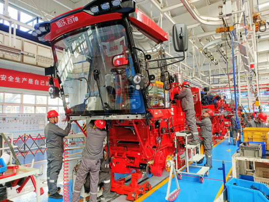 潍柴雷沃：全力以赴护航春耕，用智慧端牢“中国饭碗”