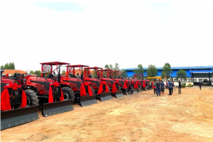 五征MX系列拖拉机在东南亚市场顺利交付！