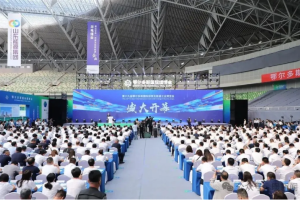惊艳炸场！东方红柴油机六款机型亮相博览会