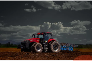 谁懂啊！这台“拳头农机”，躺着就能种好地，省油还省心！