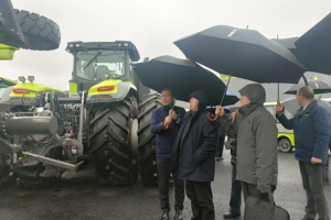 国际领先！中联重科超大马力智能混合动力拖拉机通过权威鉴定