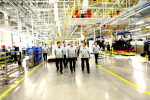 跃马扬鞭启新程 | 潍柴雷沃人满格开启“复工模式”