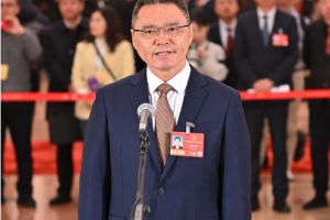 聚焦两会 | 高德荣代表：农民的眼泪，就是我们科研工作者攻坚克难的动力