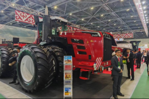 农机新观察 | 哈萨克斯坦国际农业展上看拖拉机