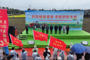 24款东方红农机亮相！湖南春耕这场演示太震撼