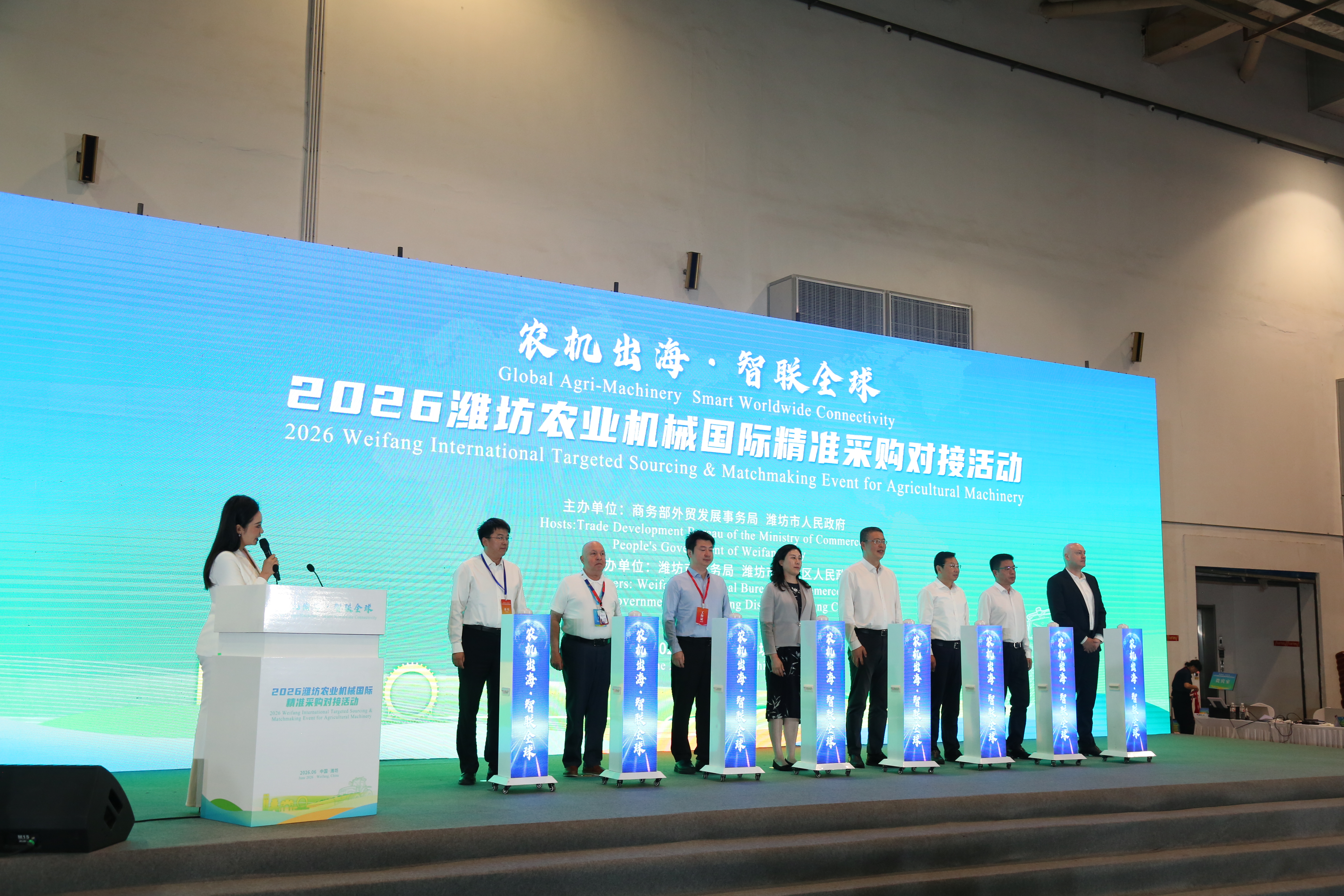 1.活动现场.jpg
