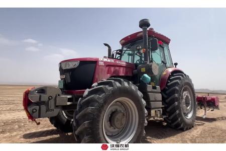 沃得奥龙WH2204-3拖拉机作业现场