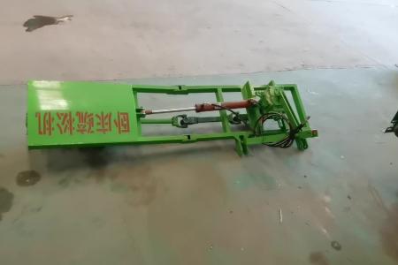 牛场卧床疏松机#垫料松土机