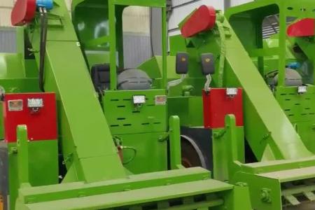 柴油清粪车 牛场粪便刮粪车