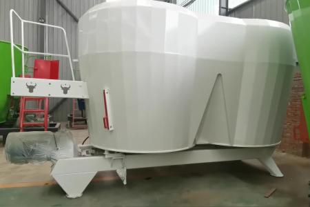 立式tmr饲料搅拌机 牛羊全日粮拌料机