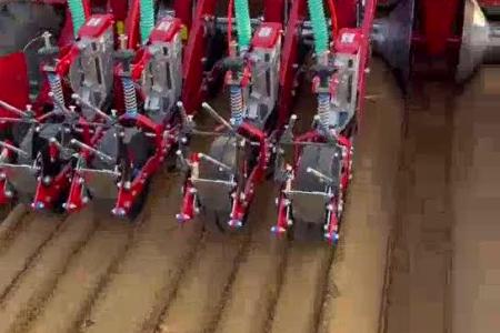 大顺两垄八行气吸娃娃菜播种机