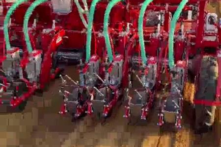 大顺两垄八行气吸娃娃菜播种机