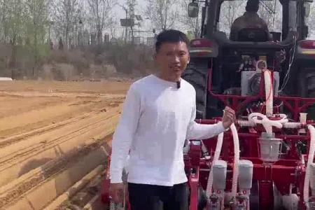 大顺大型气吸胡萝卜播种机