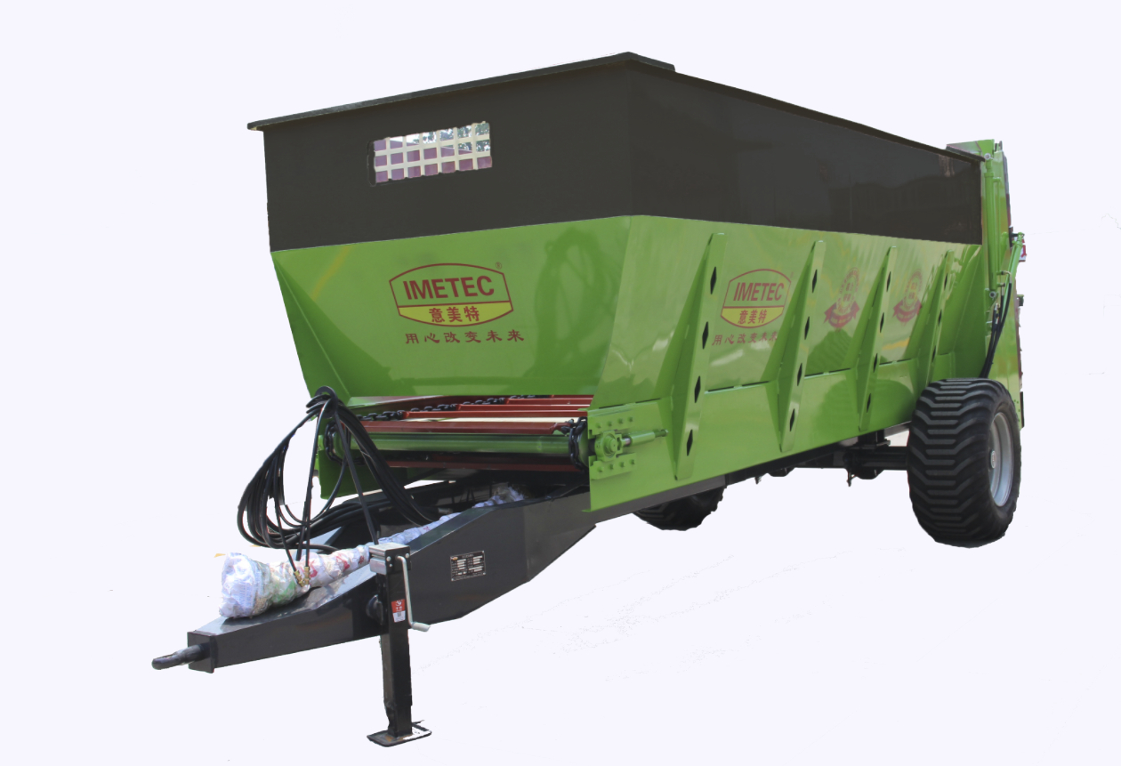 固态肥抛撒车 固态肥抛撒车.jpg