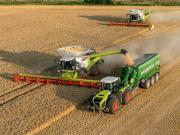 CLAAS LEXION 8700TT联合收割机